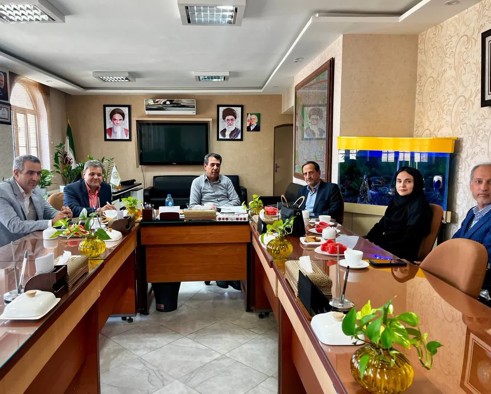 «دیدار با رئیس اداره  آموزش و پرورش ناحیه ۴ مشهد»